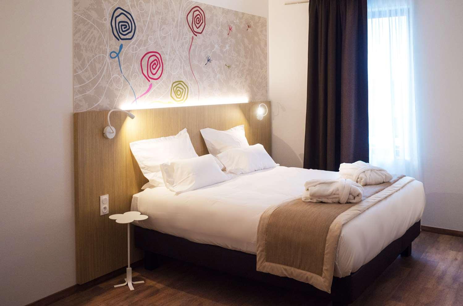 Kyriad Prestige Amiens Poulainville - Hotel And Spa Exteriér fotografie