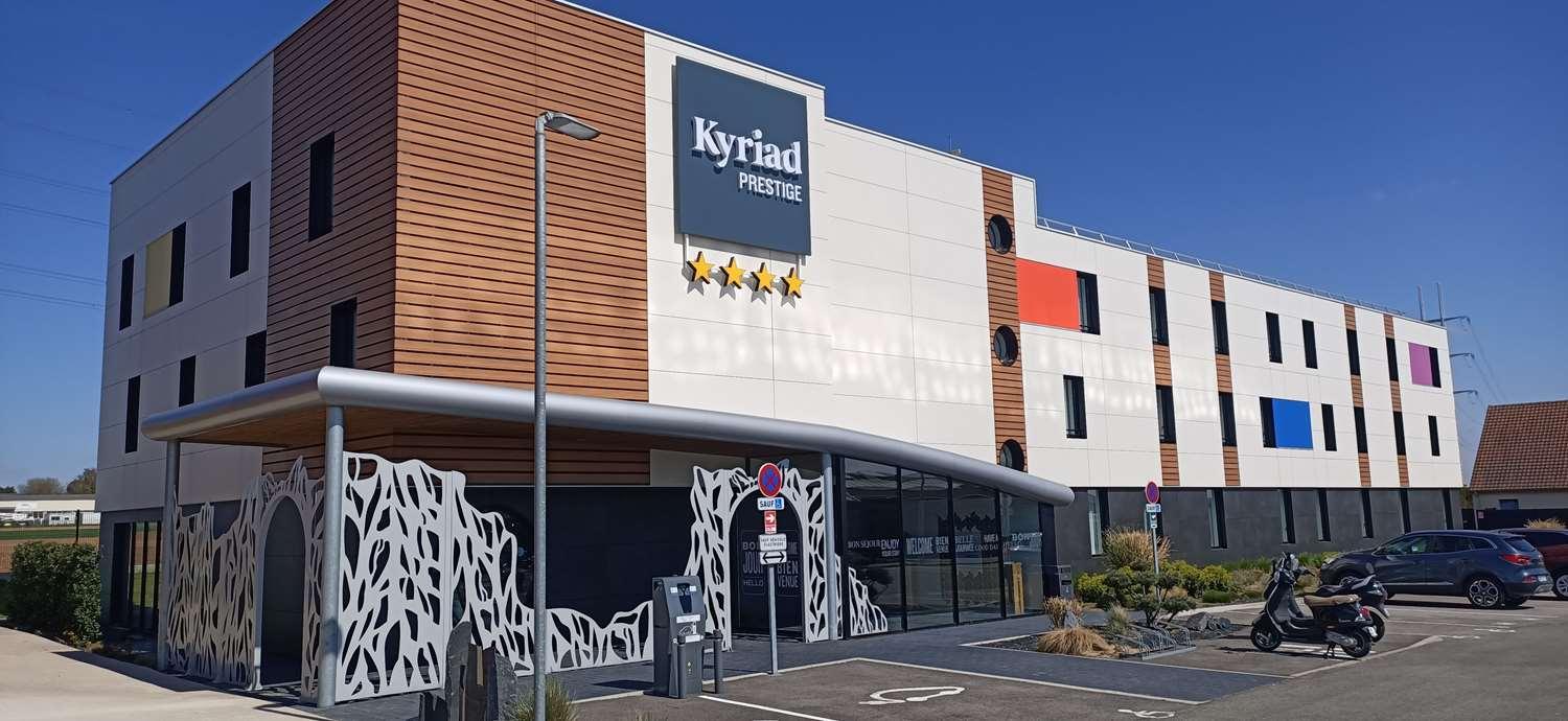 Kyriad Prestige Amiens Poulainville - Hotel And Spa Exteriér fotografie