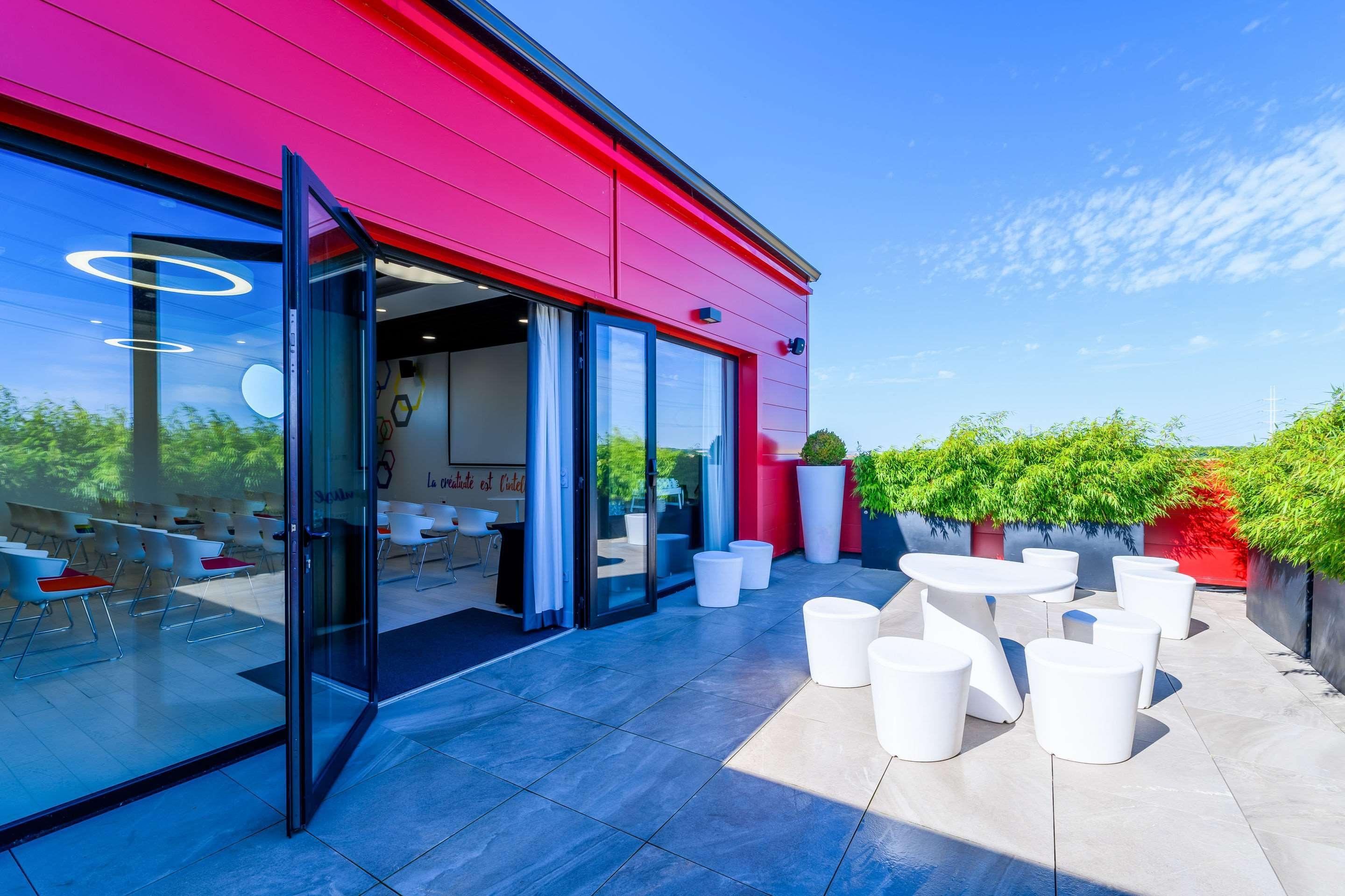 Kyriad Prestige Amiens Poulainville - Hotel And Spa Exteriér fotografie