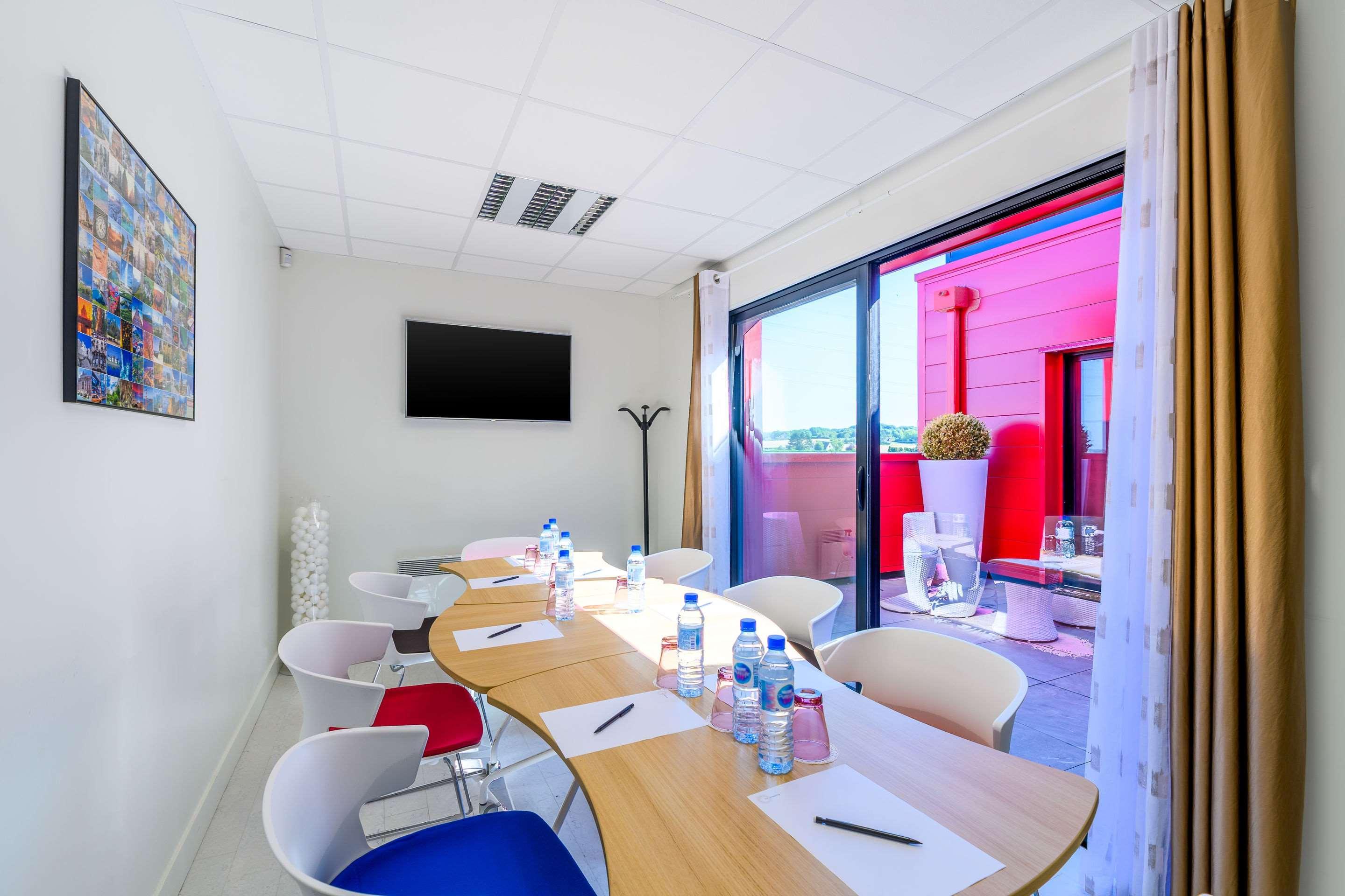 Kyriad Prestige Amiens Poulainville - Hotel And Spa Exteriér fotografie