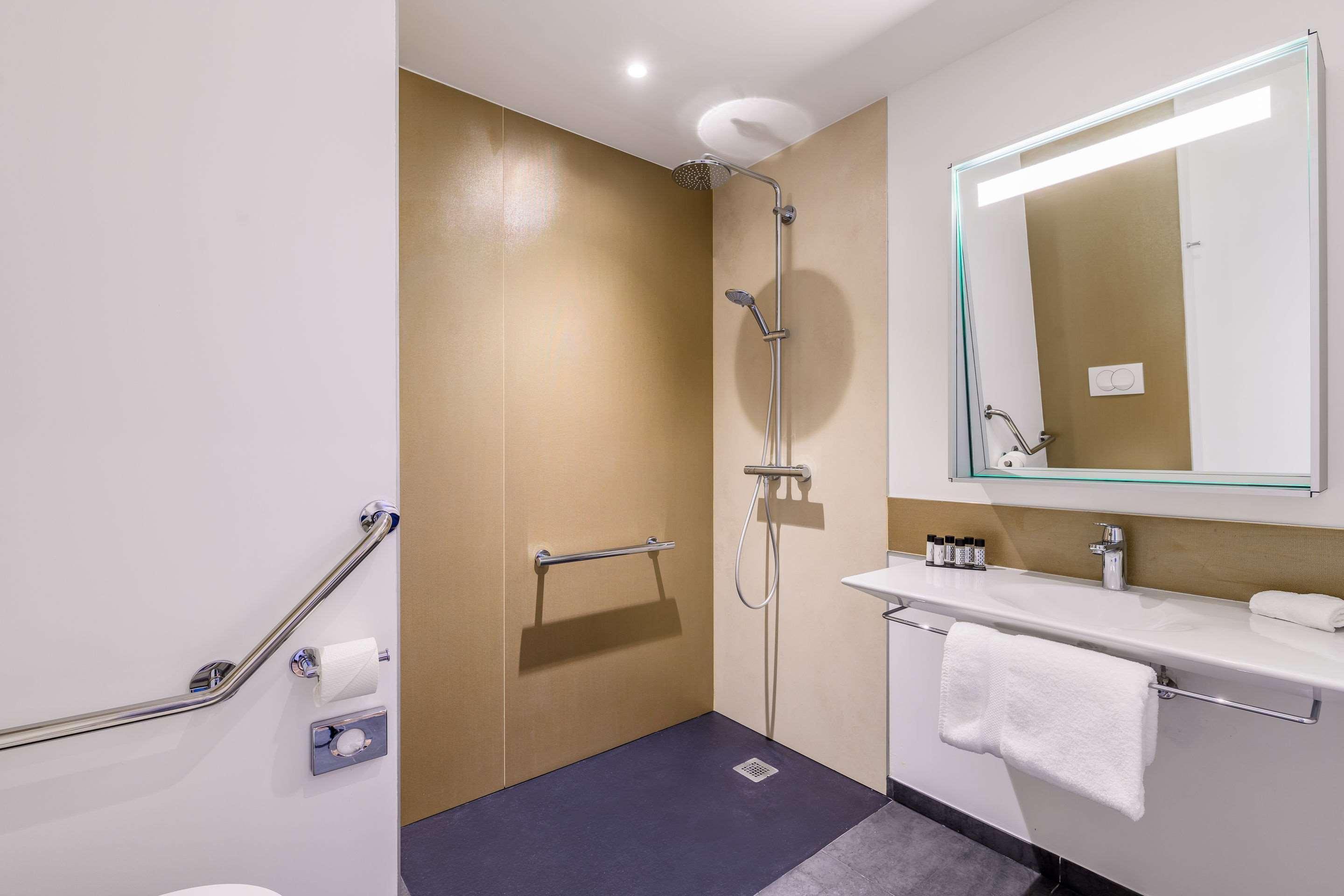 Kyriad Prestige Amiens Poulainville - Hotel And Spa Exteriér fotografie